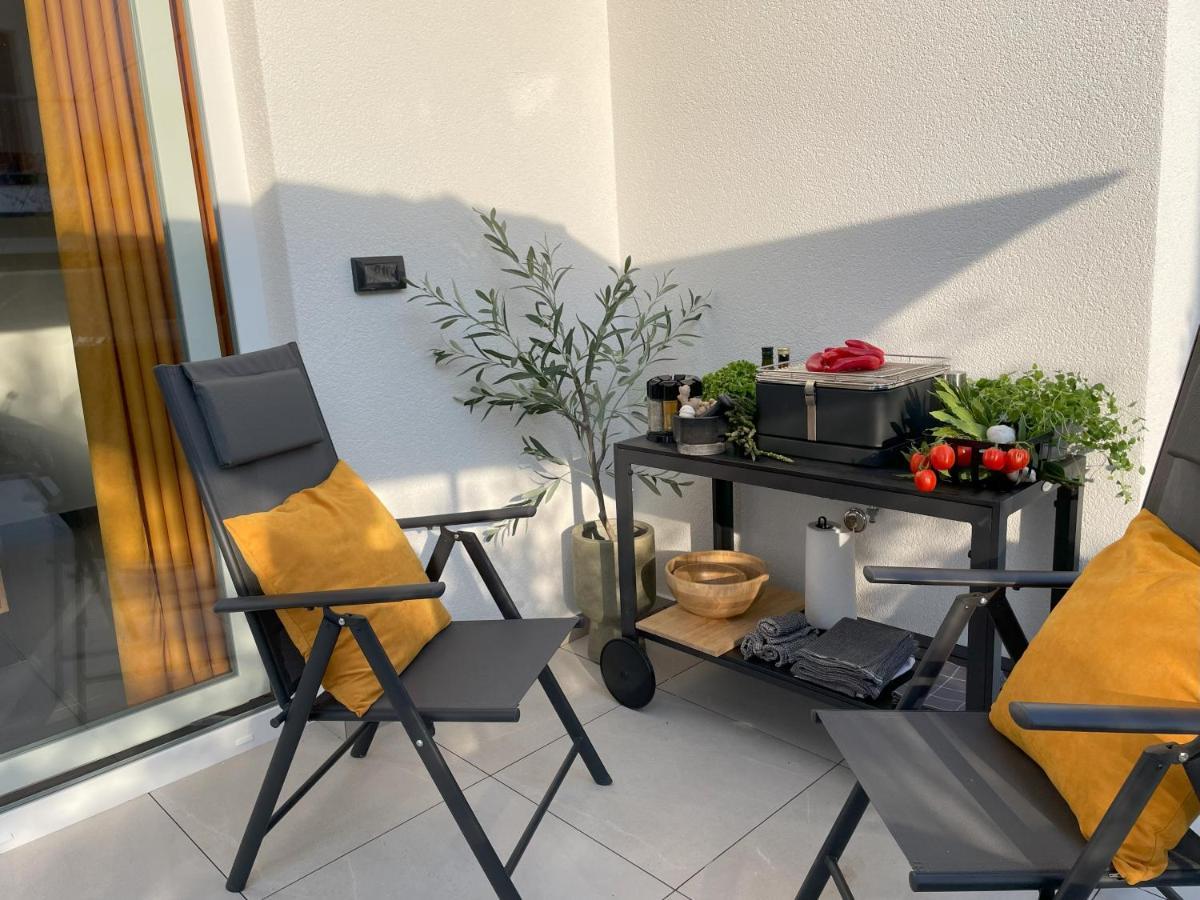 Valkane Beach Apartments Пула Екстер'єр фото