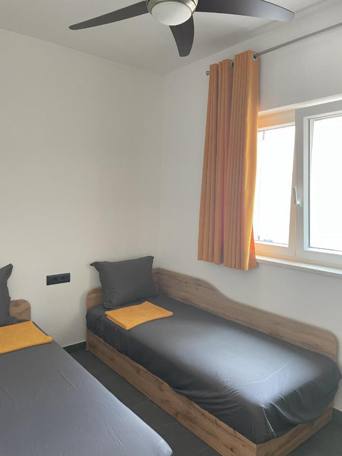Valkane Beach Apartments Пула Екстер'єр фото