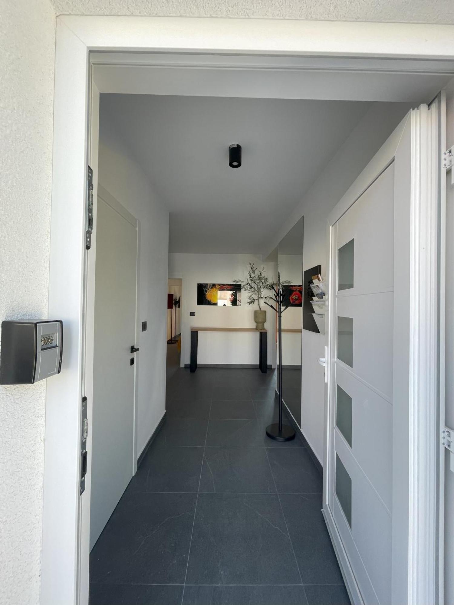 Valkane Beach Apartments Пула Екстер'єр фото