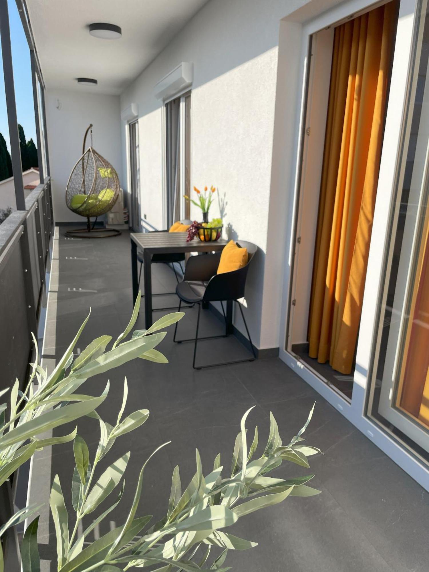 Valkane Beach Apartments Пула Екстер'єр фото